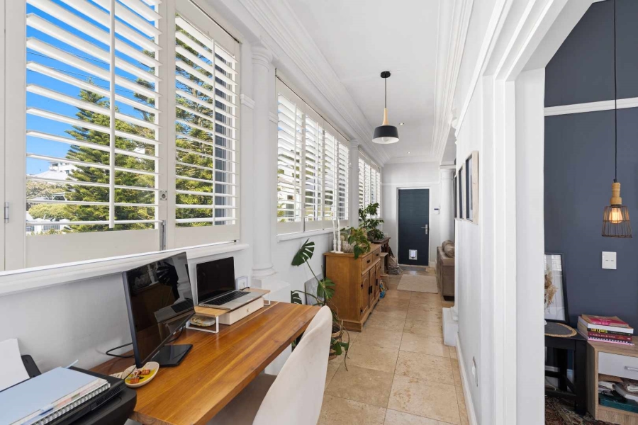 2 Bedroom Property for Sale in Green Point Western Cape